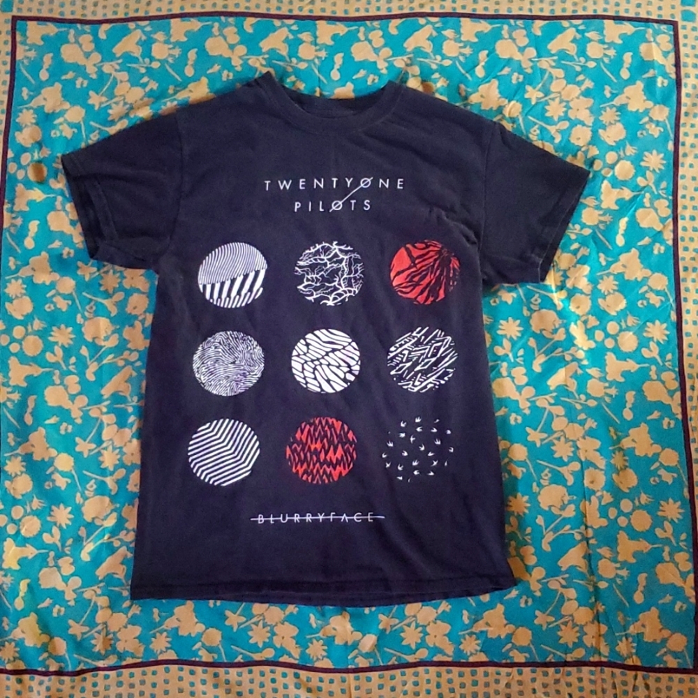 Twenty-one pilots band tee